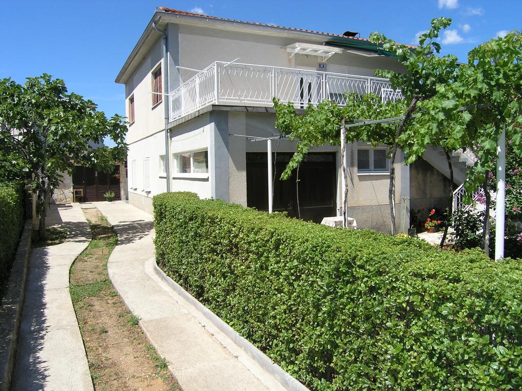 Apartman Vera คิร์ก ภายนอก รูปภาพ